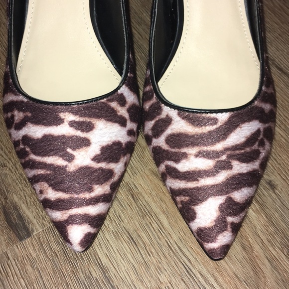 Nine West Tiger Print Block Heel Pumps - Picture 4 of 12